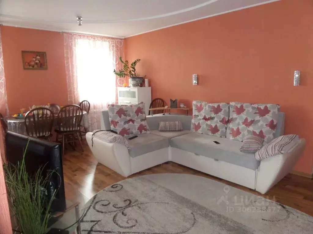 3-к кв. Омская область, Омск ул. Ватутина, 24 (89.8 м) - Фото 1