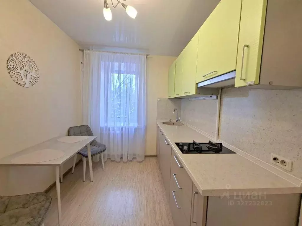 2-к кв. Вологодская область, Вологда ул. Кирова, 34 (51.5 м) - Фото 2