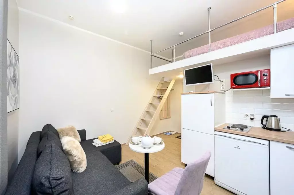 Студия Санкт-Петербург 4-я Васильевского острова линия, 19 (17.0 м) - Фото 2