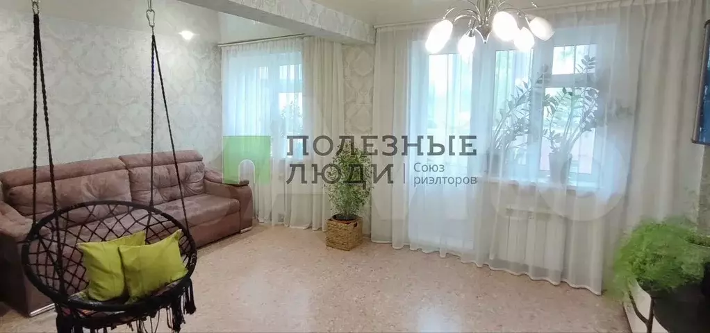 3-к. квартира, 81 м, 1/9 эт. - Фото 0
