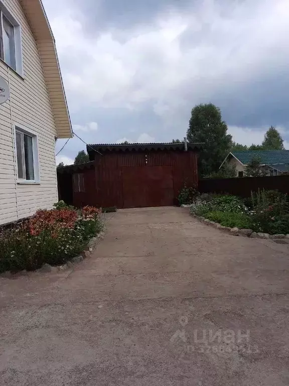 Дом в Ленинградская область, Киришский район, Будогощь пгт пер. ... - Фото 2