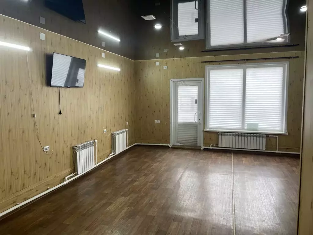 Помещение свободного назначения в Красноярский край, Богучанский ... - Фото 0