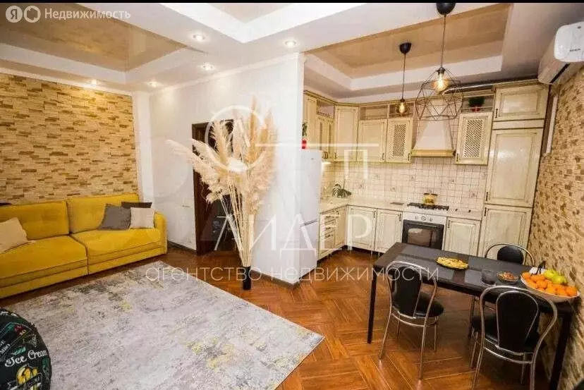 3-комнатная квартира: Сочи, микрорайон Приморье, улица Есауленко, 10 ... - Фото 2