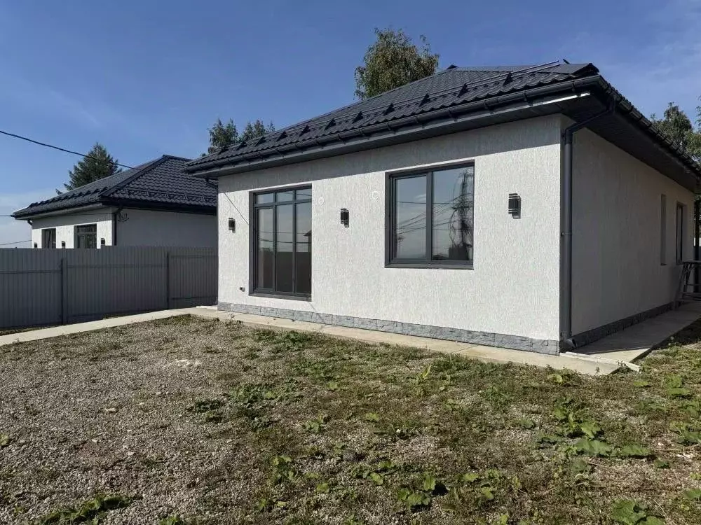 Дом в Иркутская область, Иркутск Хомутовская ул. (100 м) - Фото 1