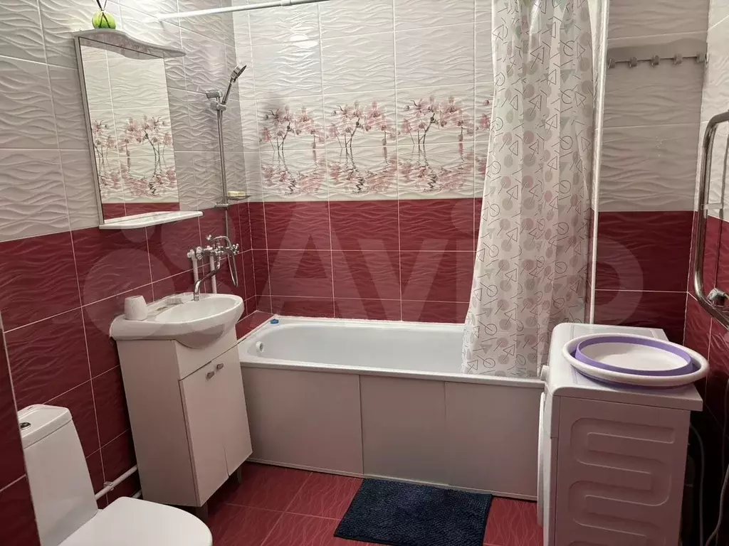 1-к. квартира, 37 м, 1/3 эт. - Фото 0