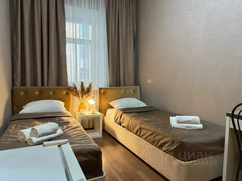 Комната Санкт-Петербург 10-я Советская ул., 11Б - Фото 1