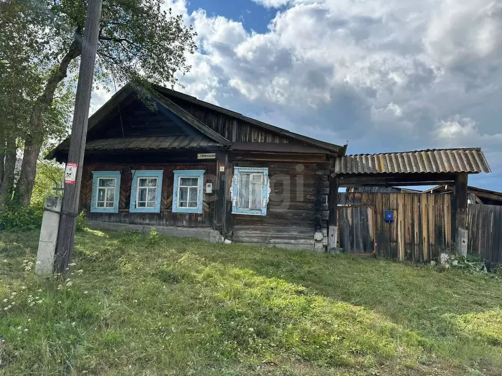 Дом в Свердловская область, Горноуральский муниципальный округ, с. ... - Фото 1