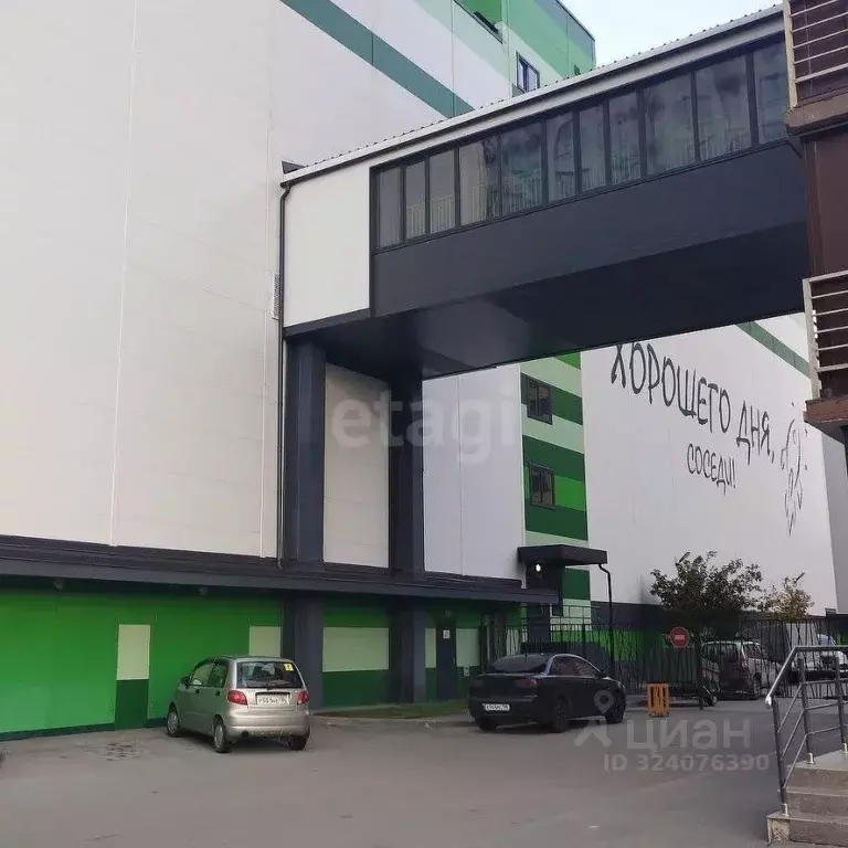 Гараж в Тюменская область, Тюмень ул. Тимофея Чаркова, 79с1 (15 м) - Фото 1