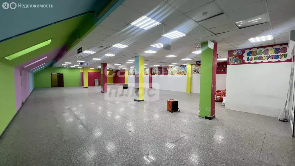 Помещение свободного назначения (700 м) - Фото 1