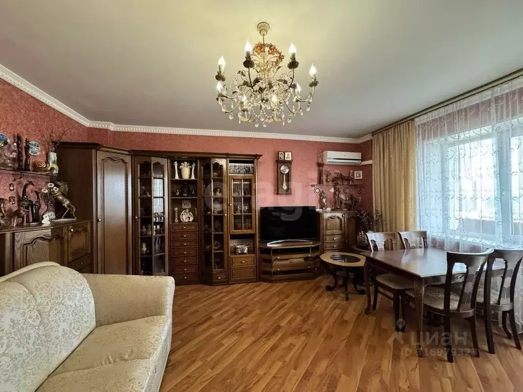 2-к кв. Белгородская область, Белгород Октябрьская ул., 61 (87.0 м) - Фото 0
