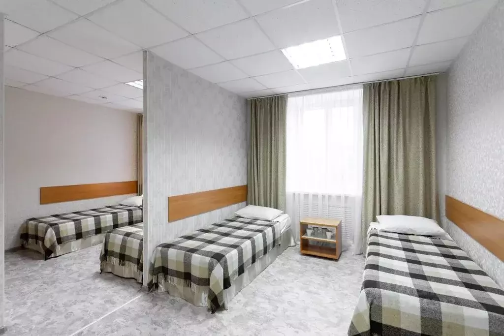 Комната Челябинская область, Челябинск ул. Яблочкина, 12пом1 - Фото 0