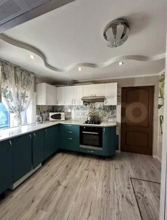Дом в Омская область, Омск ул. 16-я Линия (31 м) - Фото 0