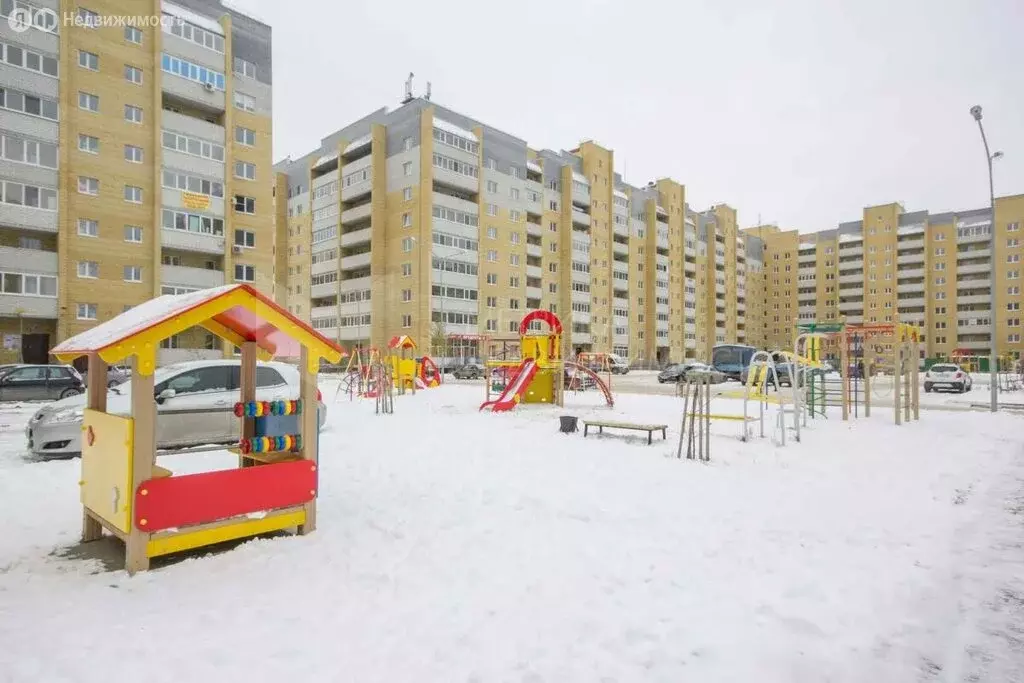 2-комнатная квартира: Тюмень, улица Избышева, 6 (67.6 м) - Фото 2