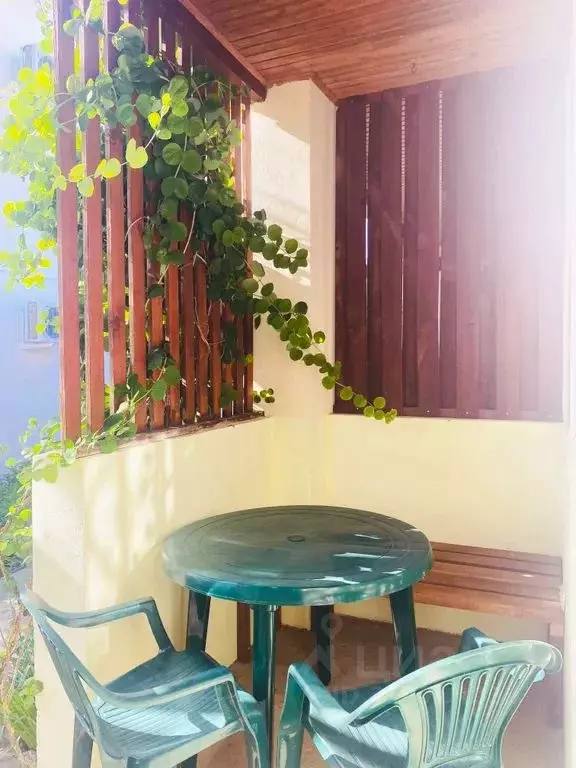 Комната Крым, Черноморский район, Оленевское с/пос, с. Оленевка ул. ... - Фото 2