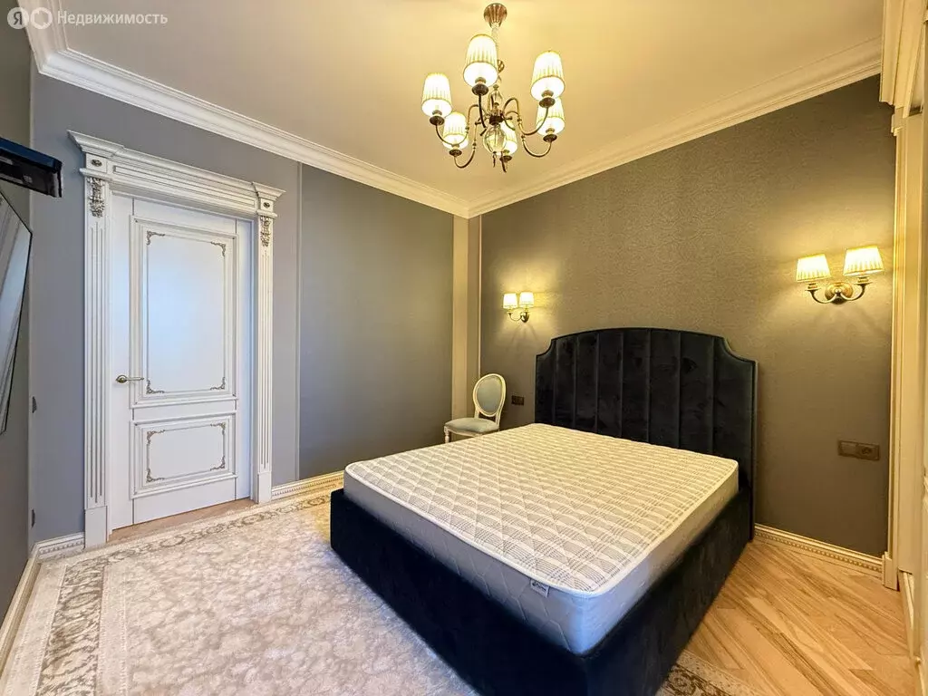 3-комнатная квартира: Нальчик, улица Тарчокова, 19 (120 м) - Фото 0