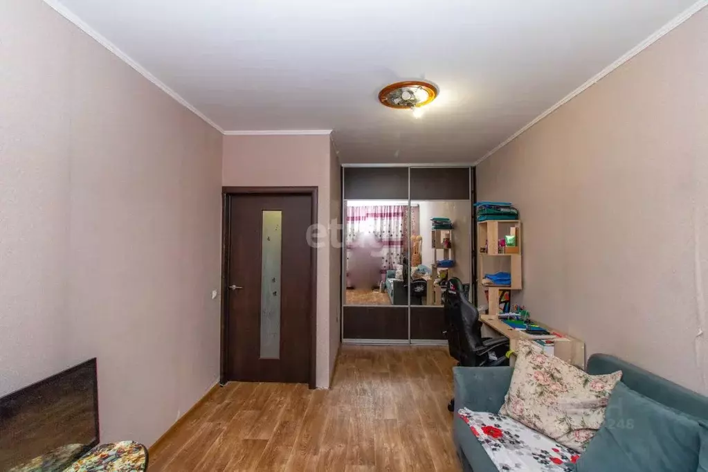 1-к кв. Тюменская область, Тюмень Микрорайон мыс, ул. Малиновского, 6 ... - Фото 1