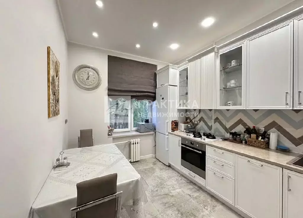 Продается 2-комнатная квартира - Фото 1