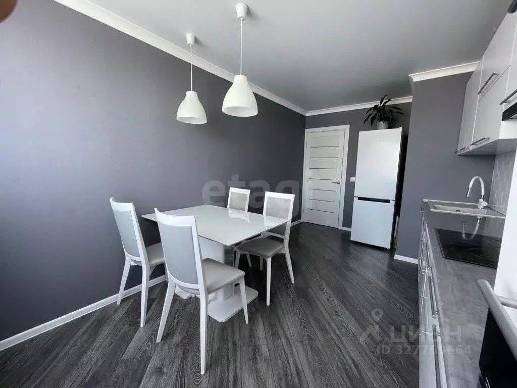 2-к кв. Адыгея, Майкоп ул. Чкалова, 65 (58.8 м) - Фото 1