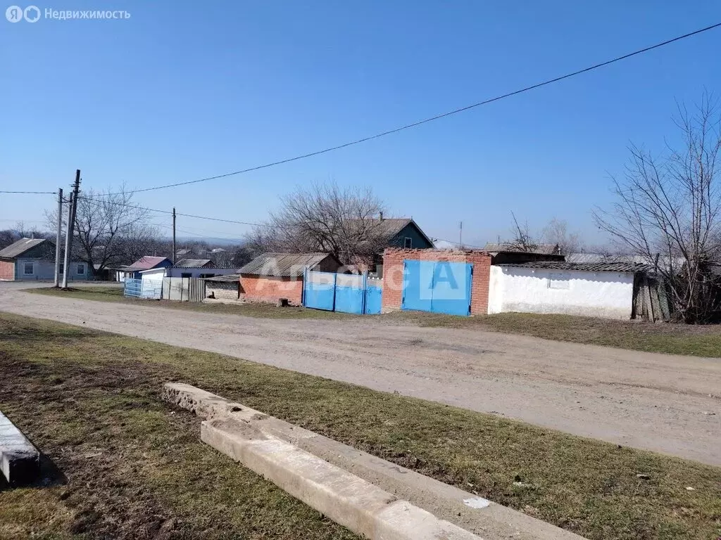 Участок в станица Мелиховская, Коммунистическая улица (6 м) - Фото 1