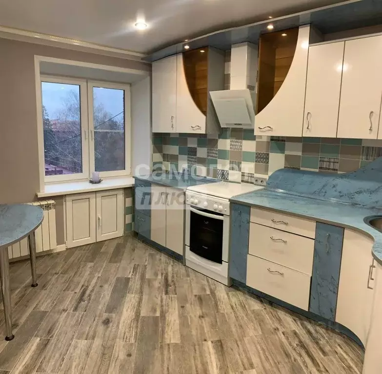 4-к кв. Курская область, Курск Мирная ул., 4 (90.0 м) - Фото 0