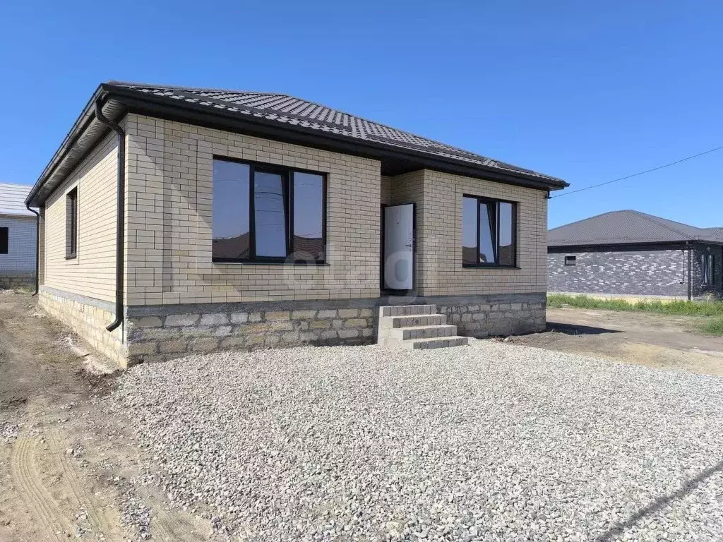 Дом в Ставропольский край, Михайловск Шпаковский район, ул. Михаила ... - Фото 2