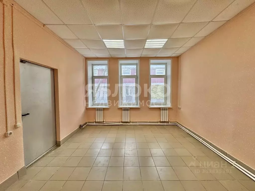 Помещение свободного назначения в Пермский край, Усолье Усольский ... - Фото 1