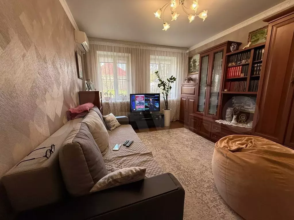 3-к. квартира, 55 м, 1/2 эт. - Фото 1