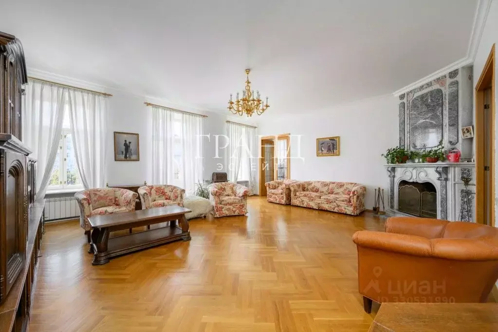 6-к кв. Москва ул. Макаренко, 2 (261.0 м) - Фото 2