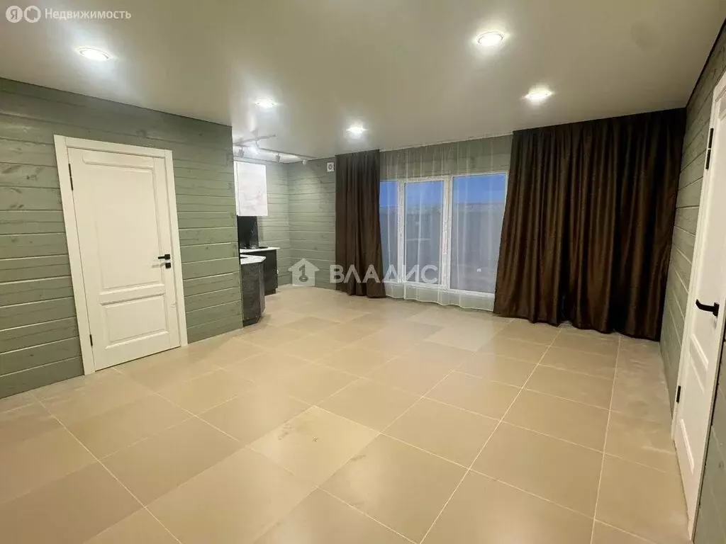 Дом в село Эрхирик, улица 70 лет Победы (160 м) - Фото 1