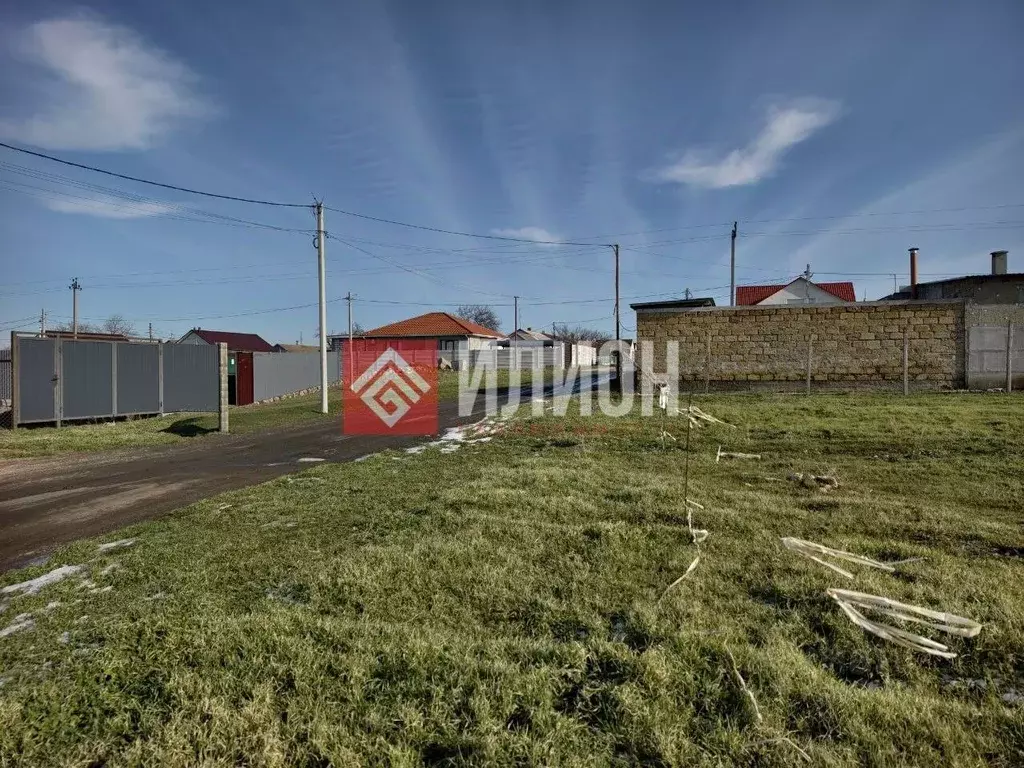 Участок в Севастополь Нахимовский р-н, пос. Солнечный, ул. ... - Фото 2