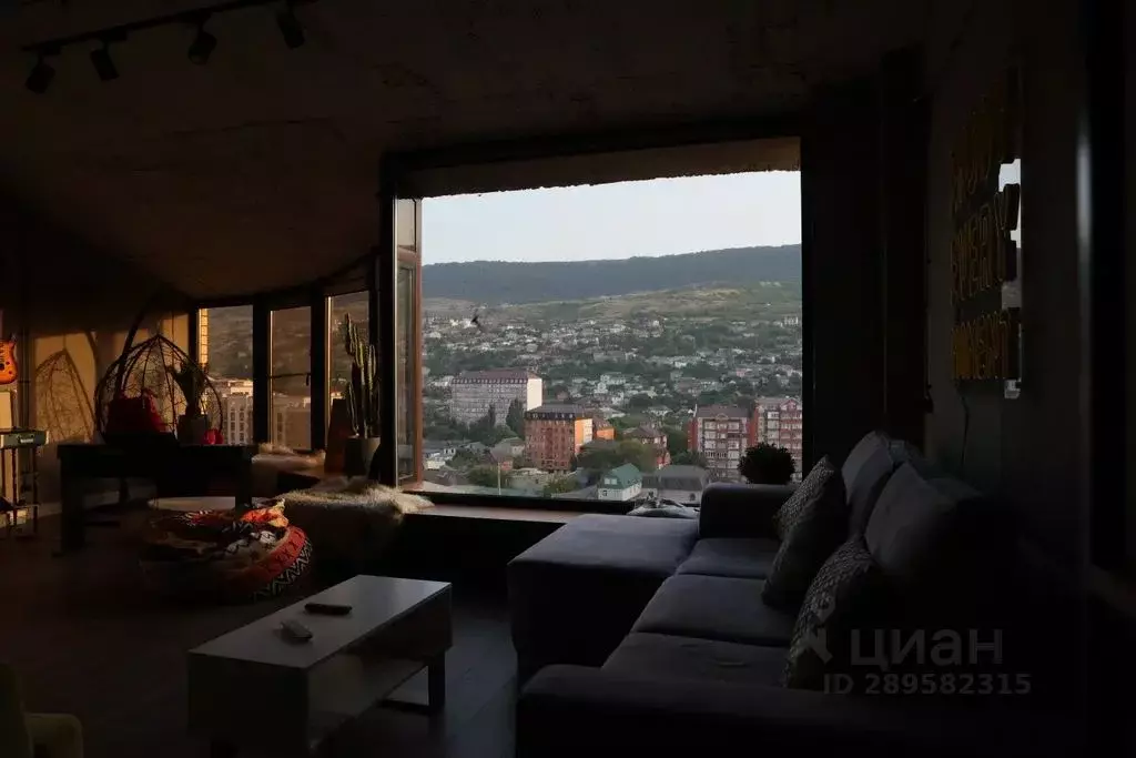 2-к кв. Дагестан, Махачкала ул. Абубакарова, 102В (80.0 м) - Фото 1