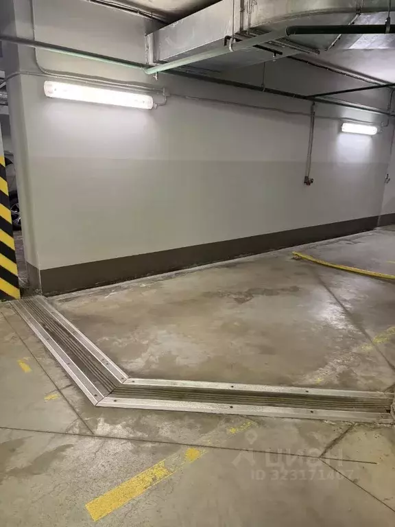 Гараж в Санкт-Петербург Петровский просп., 24к2 (15 м) - Фото 1