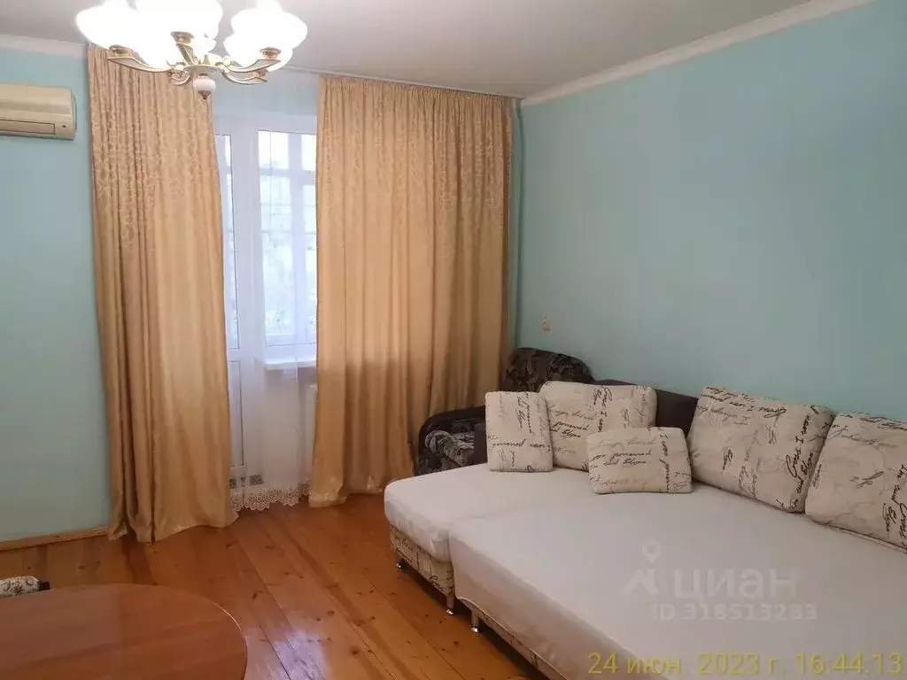 2-к кв. Краснодарский край, Туапсе ул. Маршала Жукова, 19 (54.0 м) - Фото 0