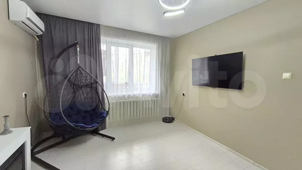 3-к. квартира, 64,3 м, 2/9 эт. - Фото 0