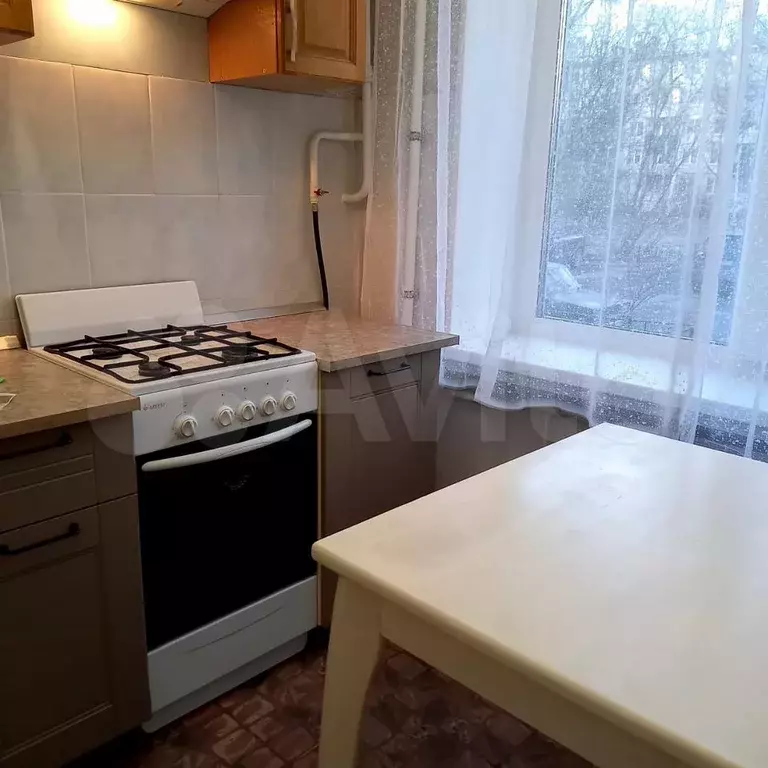 1-к. квартира, 40 м, 2/5 эт. - Фото 1