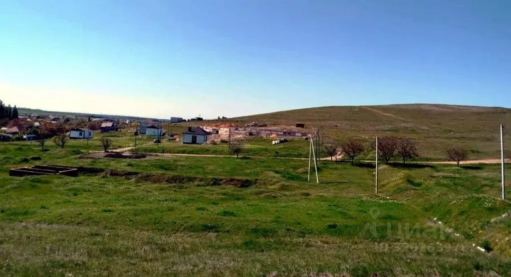 Участок в Крым, Симферопольский район, с. Урожайное ул. Таврическая, ... - Фото 0