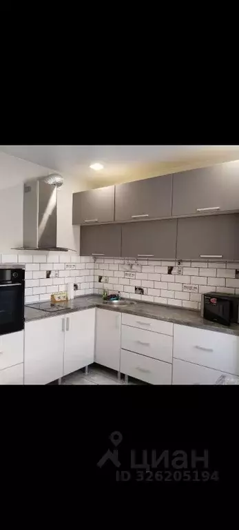 1-к кв. Тюменская область, Тюмень ул. Фармана Салманова, 26к2 (32.0 м) - Фото 1