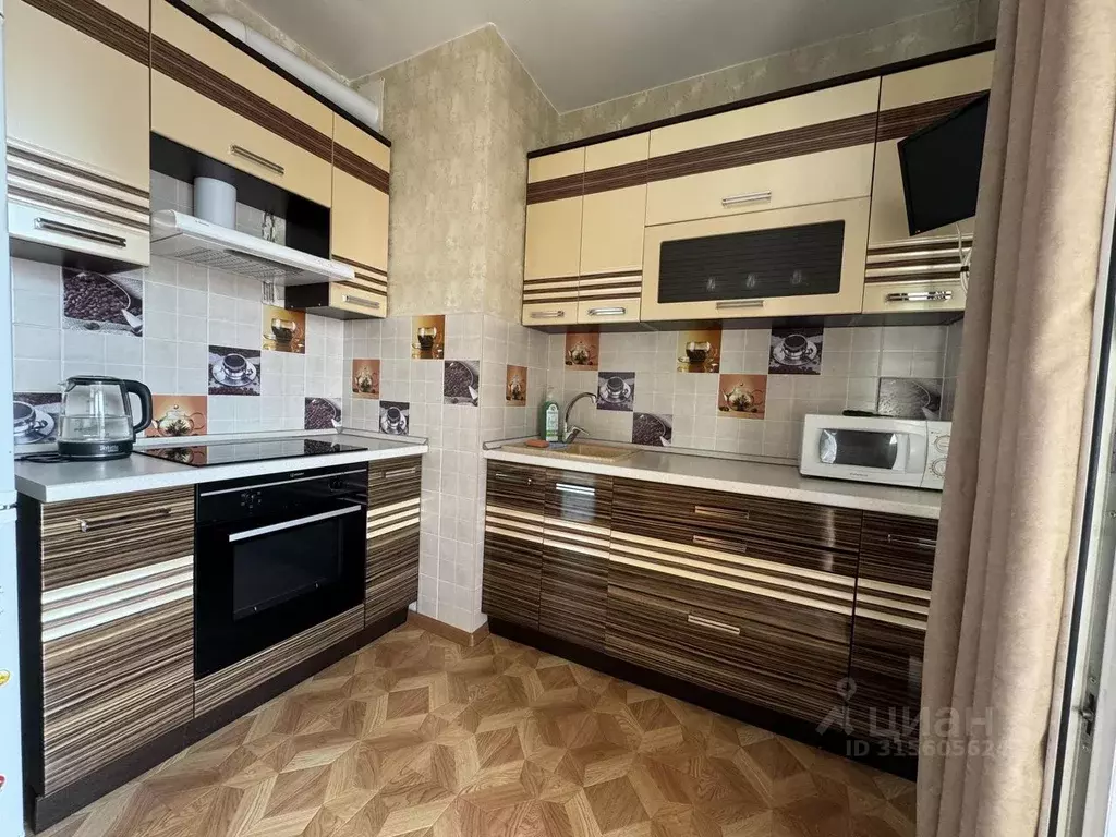 1-к кв. Иркутская область, Иркутск Строительный пер., 8 (45.0 м) - Фото 0