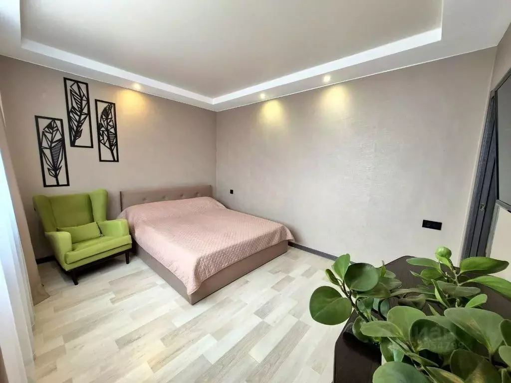 2-к кв. Севастополь ул. Руднева, 26/4 (72.0 м) - Фото 1