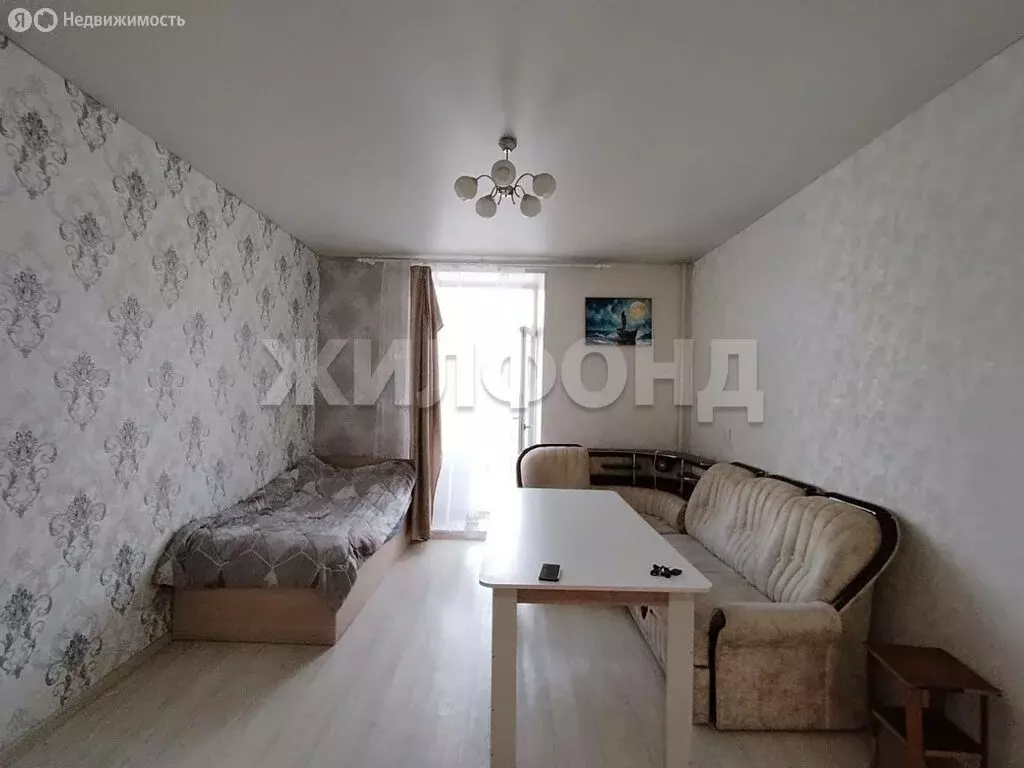 3-комнатная квартира: Нижний Тагил, проспект Ленина, 23 (78 м) - Фото 1