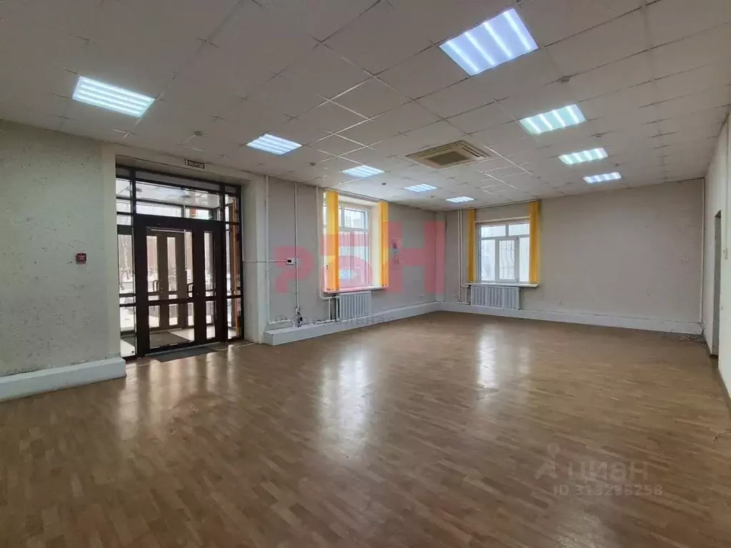 Офис в Тюменская область, Тюмень ул. Республики, 211 (126 м) - Фото 1