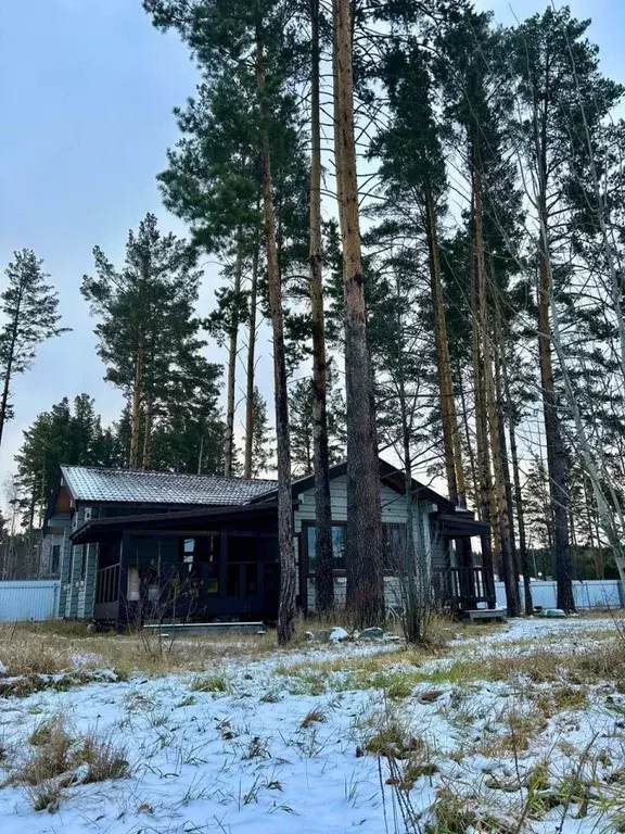 Дом в Свердловская область, Сысертский муниципальный округ, пос. ... - Фото 1
