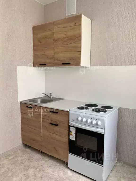 1-к кв. Волгоградская область, Волгоград ул. Ломоносова, 83 (21.6 м) - Фото 0