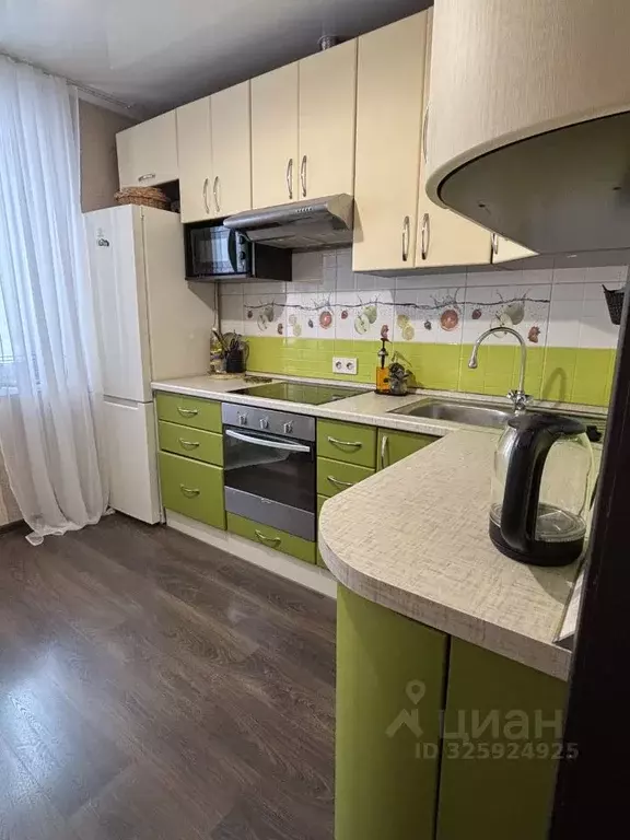 2-к кв. Алтайский край, Барнаул ул. Солнечная Поляна, 99Б (54.5 м) - Фото 1