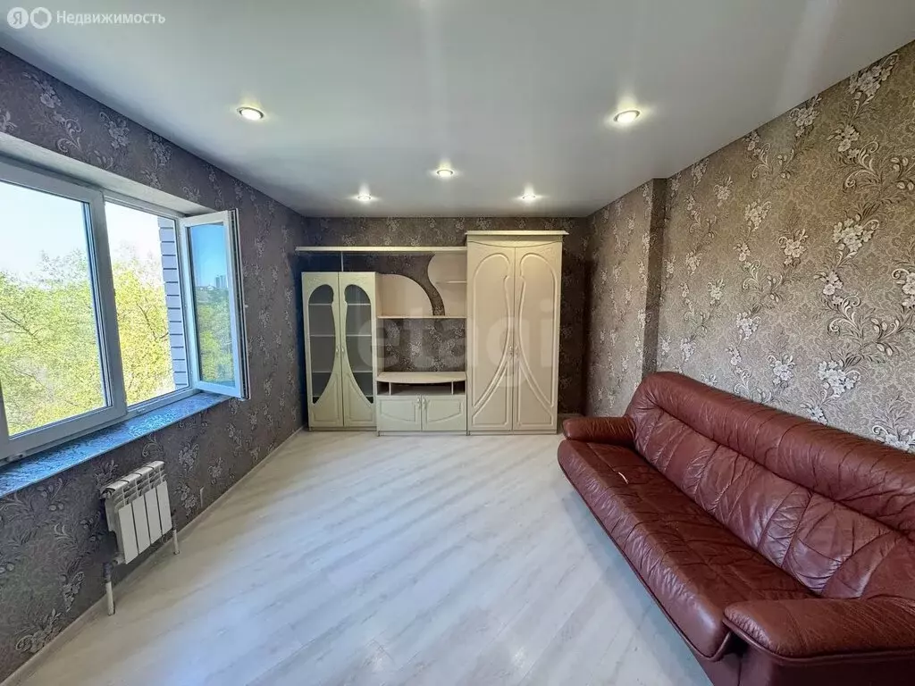 2-комнатная квартира: Брянск, улица Комарова, 55 (53.8 м) - Фото 2