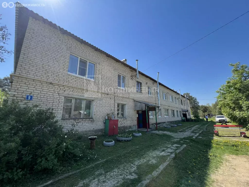 3-комнатная квартира: село Ликино, Лесная улица, 9 (58 м) - Фото 0