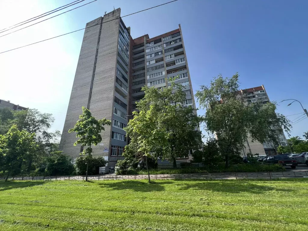 1к в 6-комнатной квартире (13 м) - Фото 0