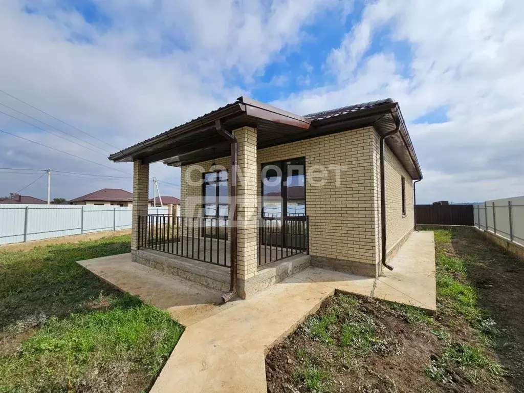 Дом в Краснодарский край, Крымский район, Варениковская ст-ца Красная ... - Фото 1