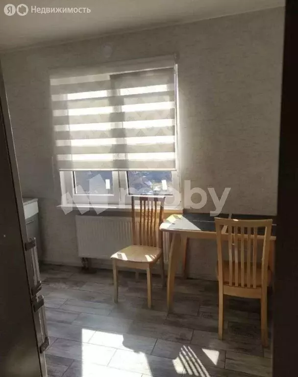 1-комнатная квартира: Калининград, улица Дзержинского, 172 (37 м) - Фото 2