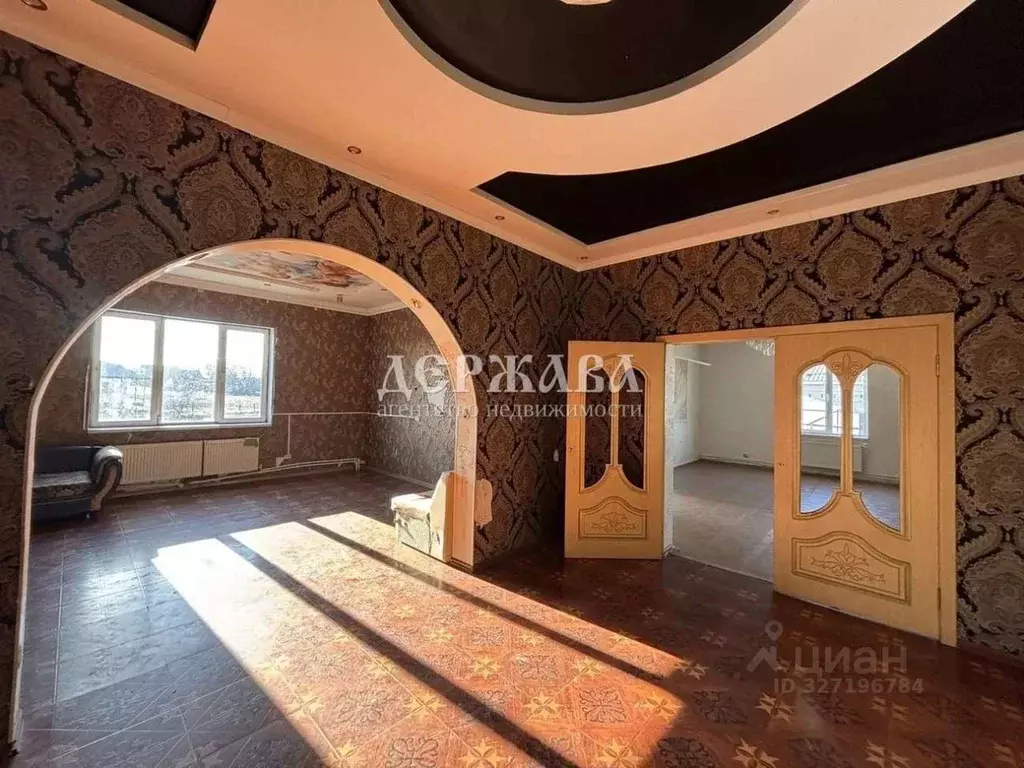 Коттедж в Белгородская область, Старооскольский городской округ, с. ... - Фото 1